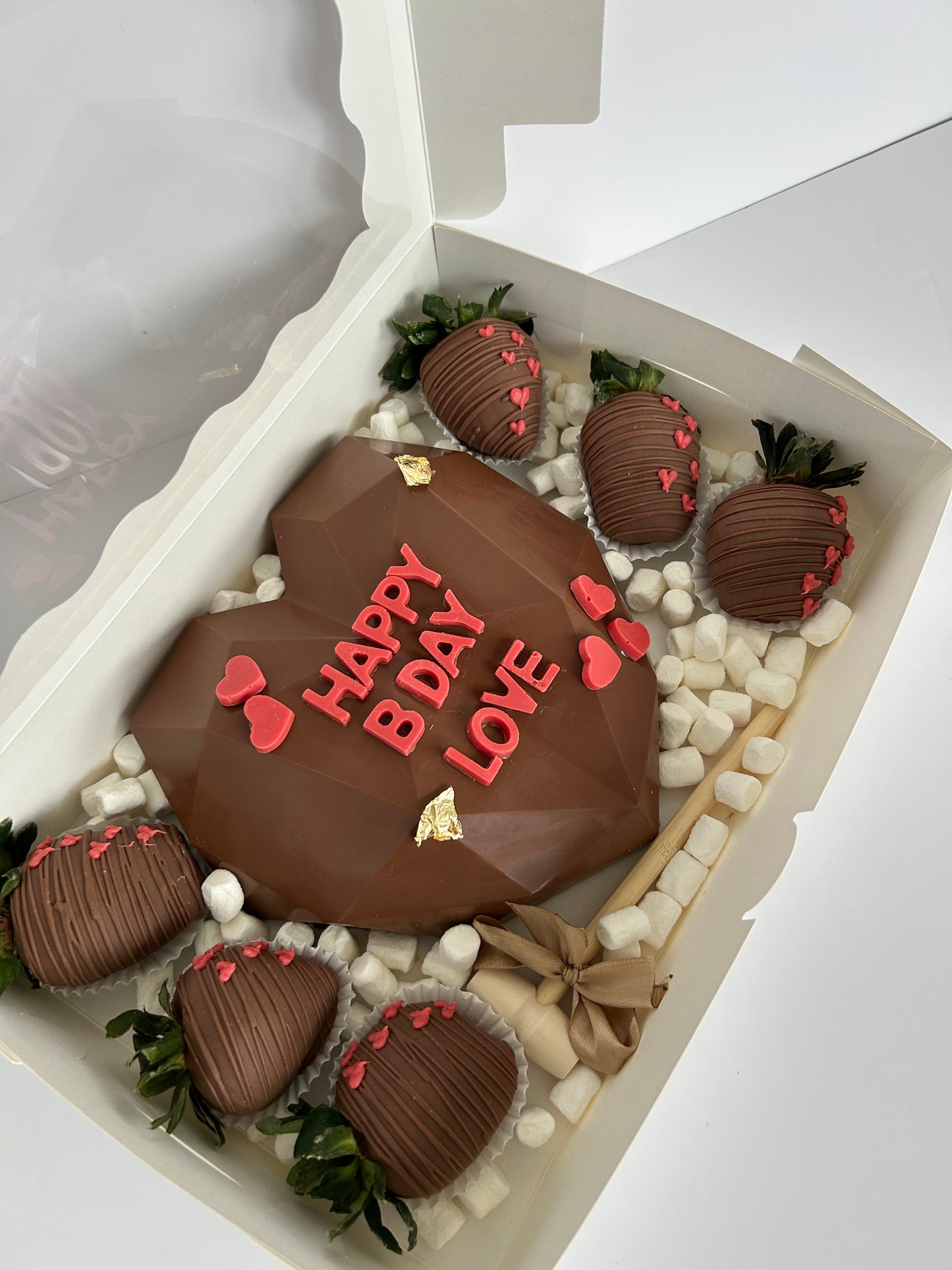 chocolate smash heart 6 dipped strawberries