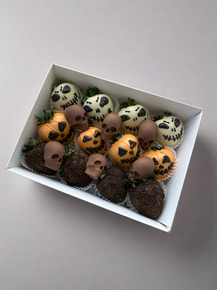 Spooky Season Limited Edition Chocolate-Covered Strawberries & Halloween Macarons