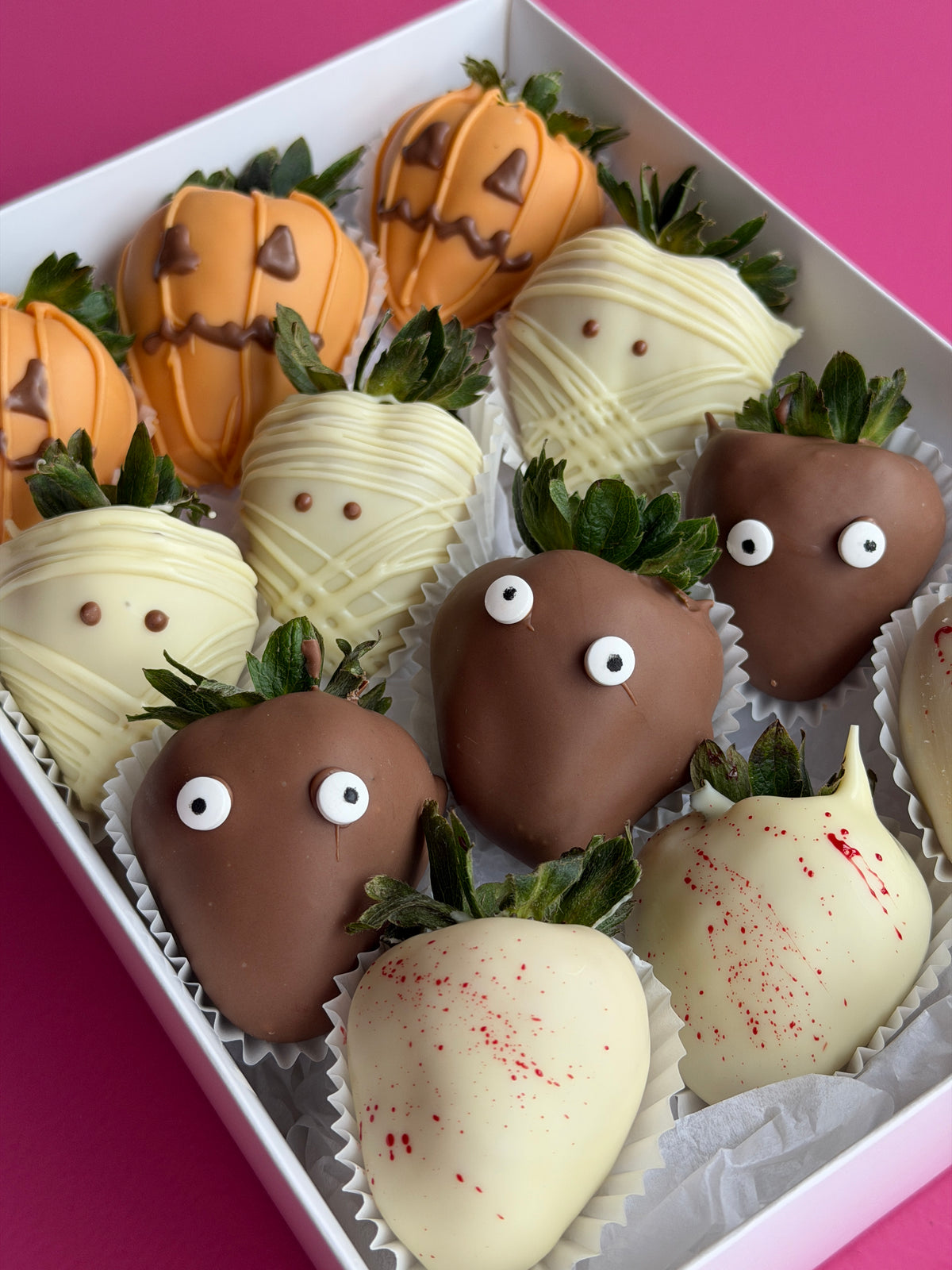 *Spooky Season Limited Edition Chocolate-Covered Strawberries & Halloween Macarons