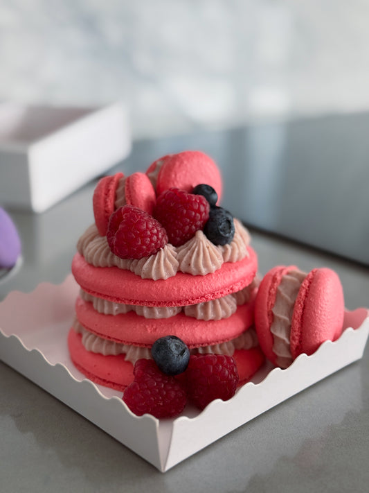 Macaron cake