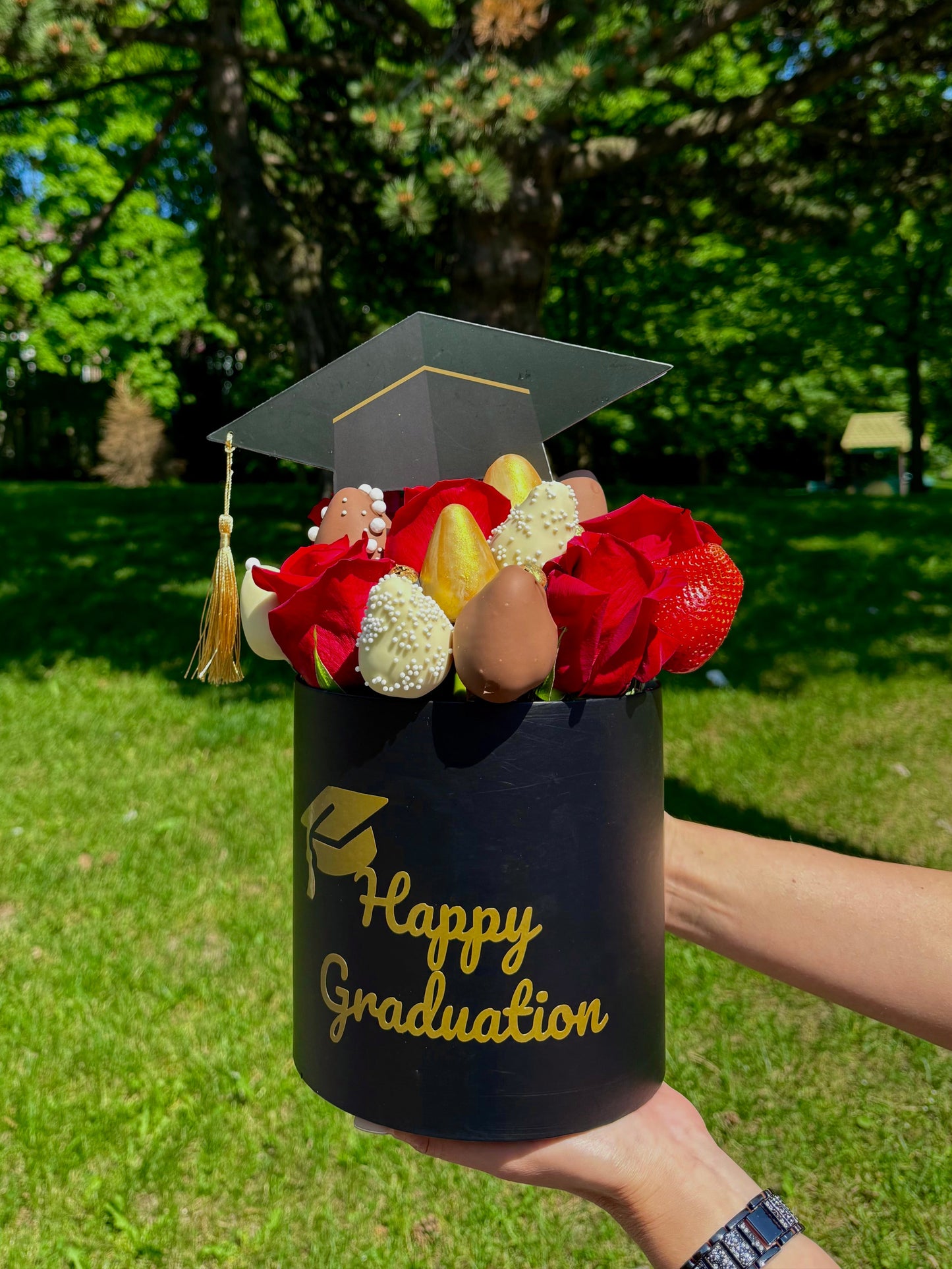 2026 Graduation Gift Box with Chocolate-Covered Strawberries & Roses
