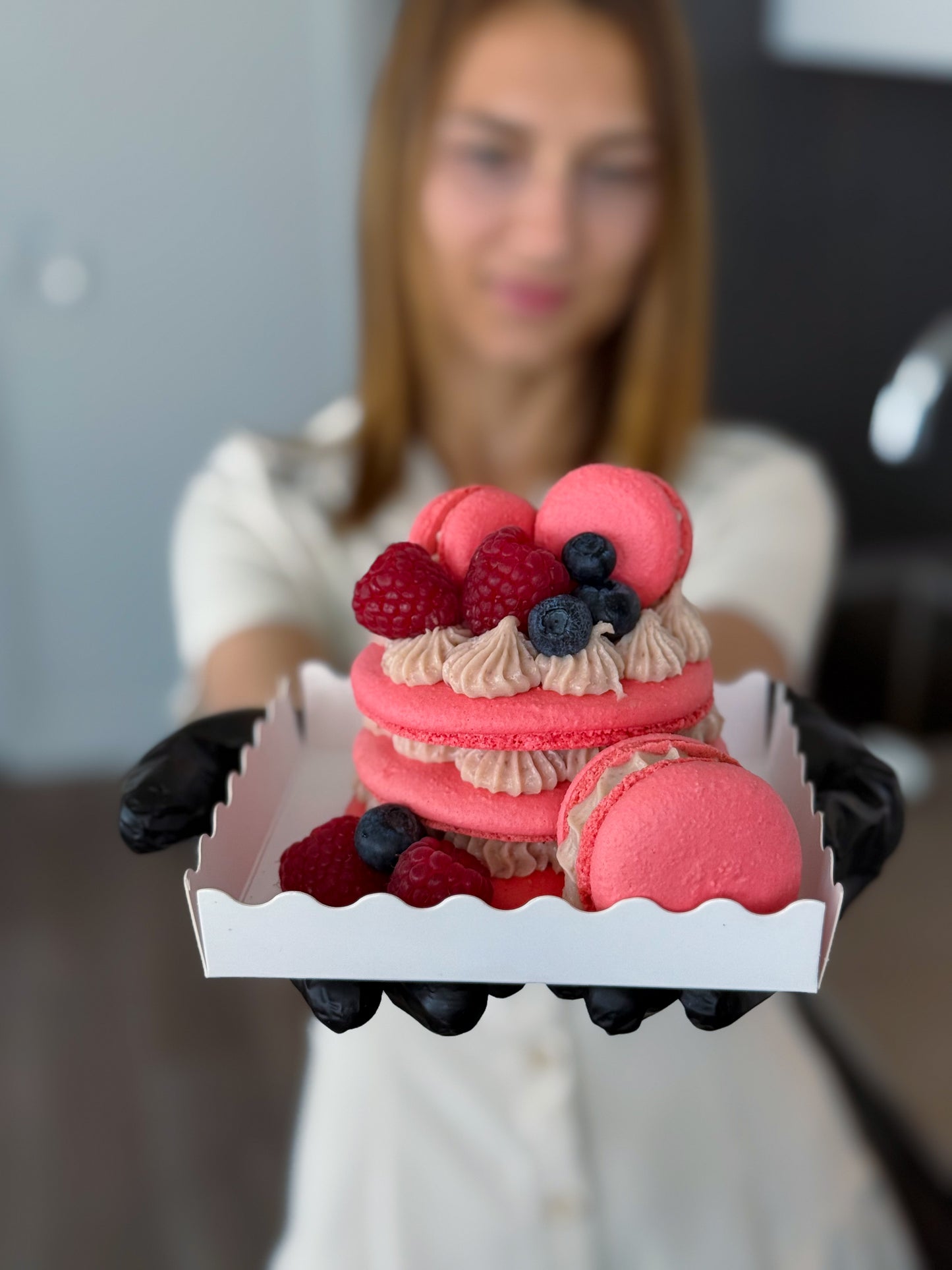 Macaron cake