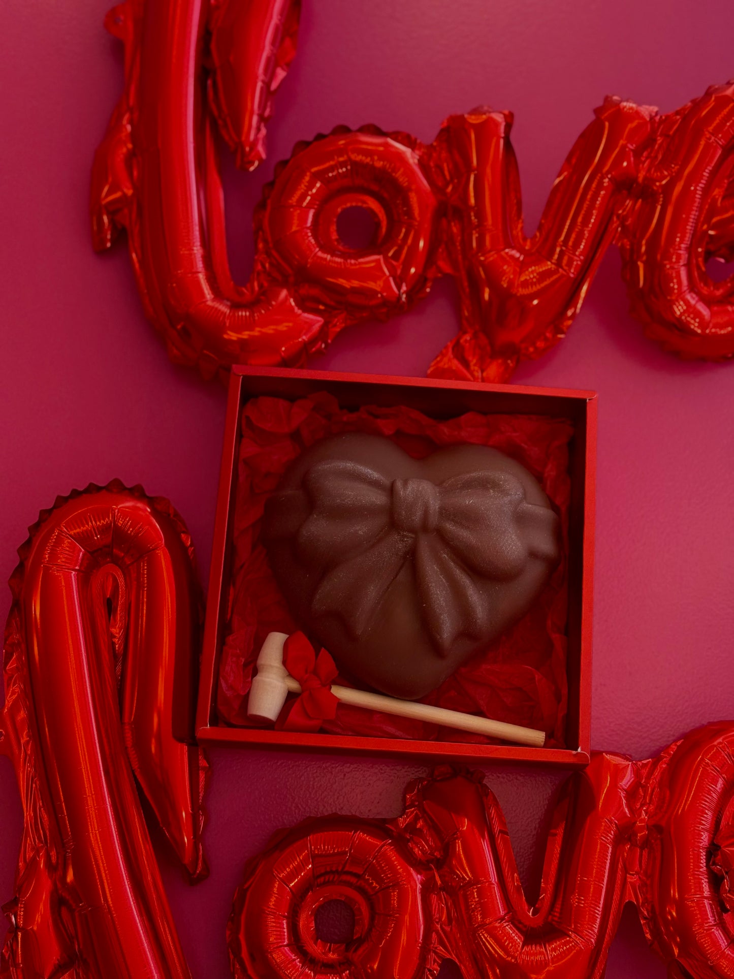 *Chocolate Smash Heart with Chocolate-Dipped Strawberries 🍓🍫