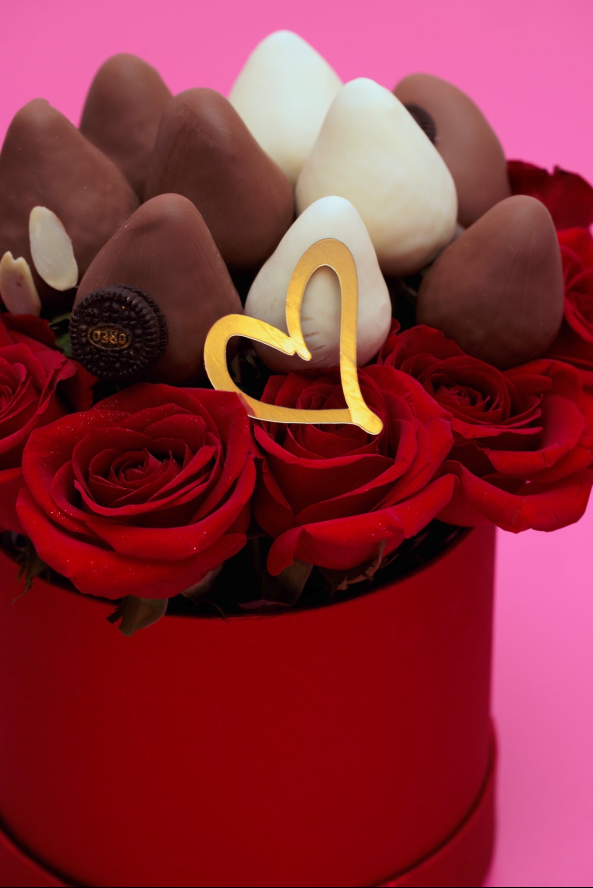 *Rose Box - Roses & Chocolate-Covered Strawberries Gift Box