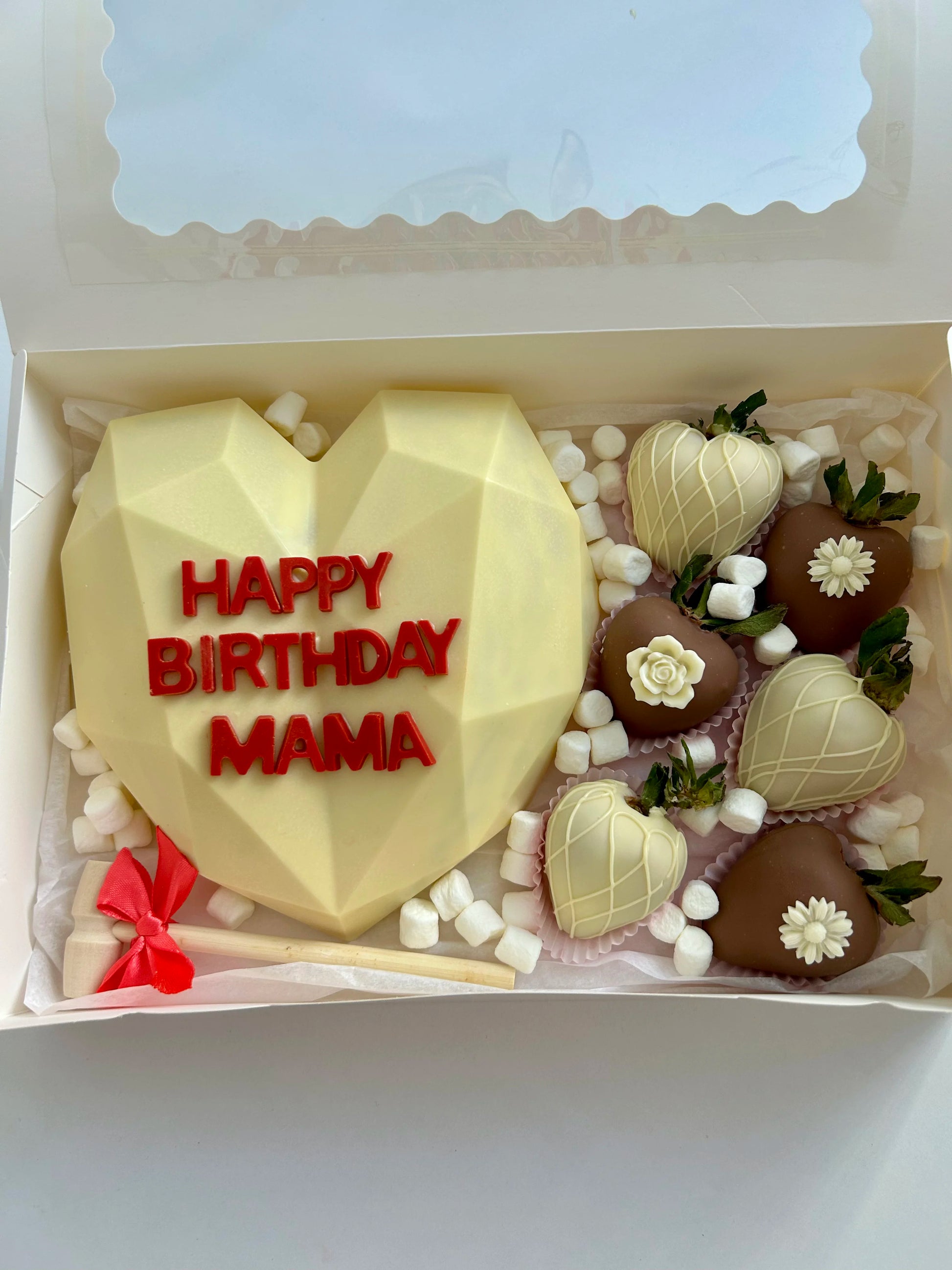 smash heart with chocolate letters Happy Birthday Mama and 6 chocolate covered strawberries 